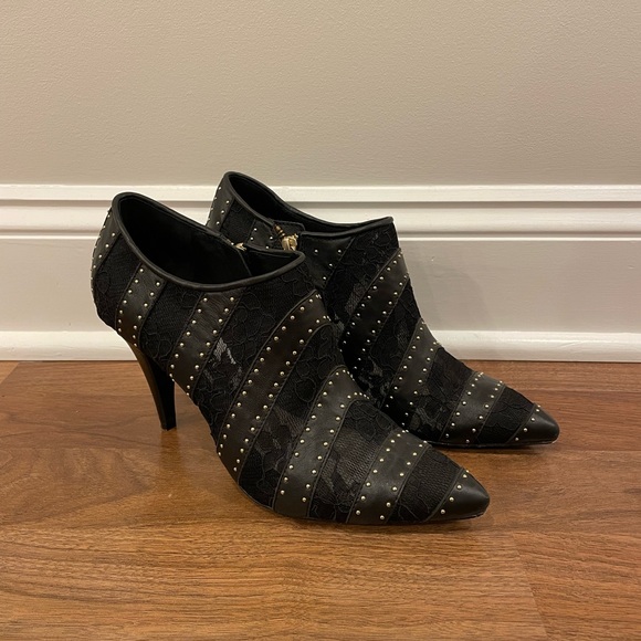 Alice + Olivia Calissa Studded Heel Lace Ankle Booties Pointed Toe Women’s sz 8 - Picture 2 of 14